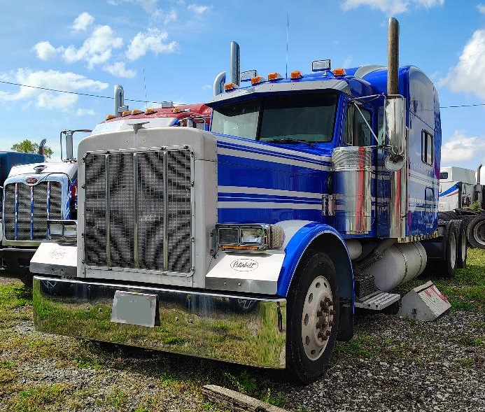 2002 PETERBILT 379 - Image 6